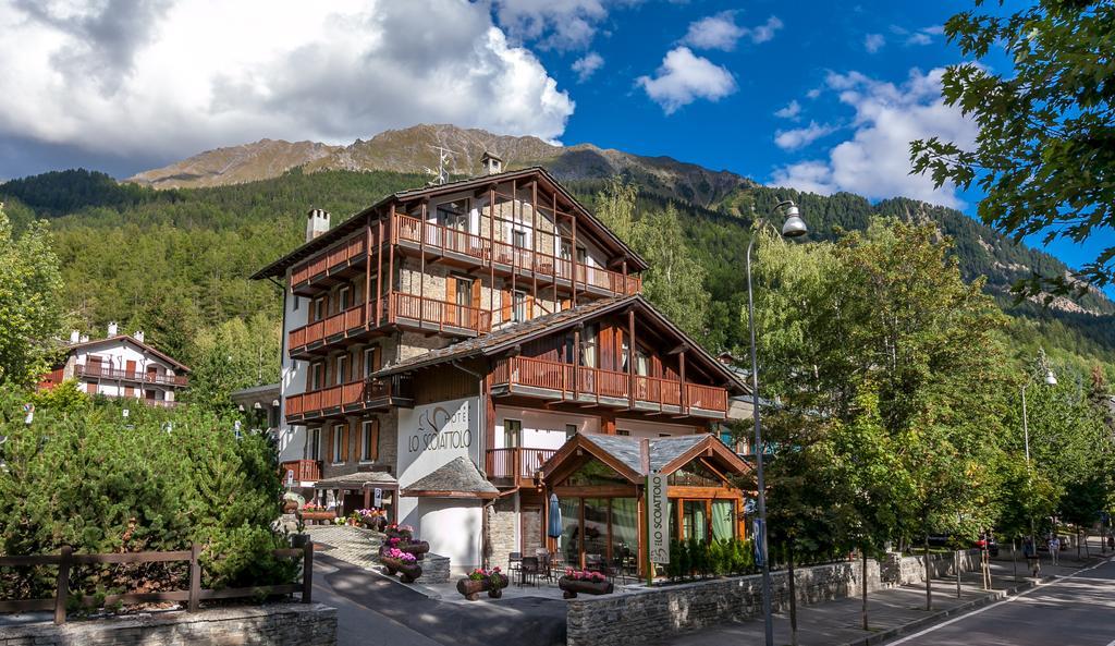 Hotel Lo Scoiattolo Курмайор Экстерьер фото