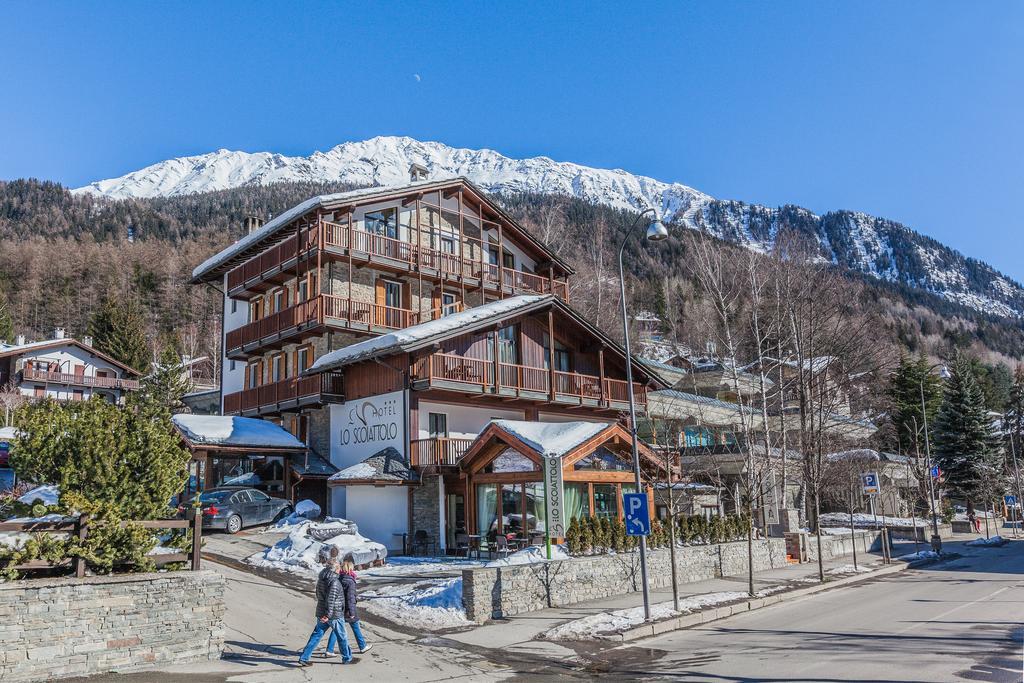 Hotel Lo Scoiattolo Курмайор Экстерьер фото