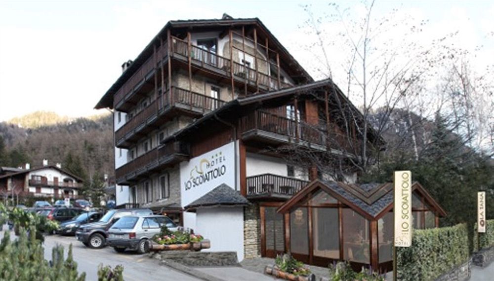 Hotel Lo Scoiattolo Курмайор Экстерьер фото